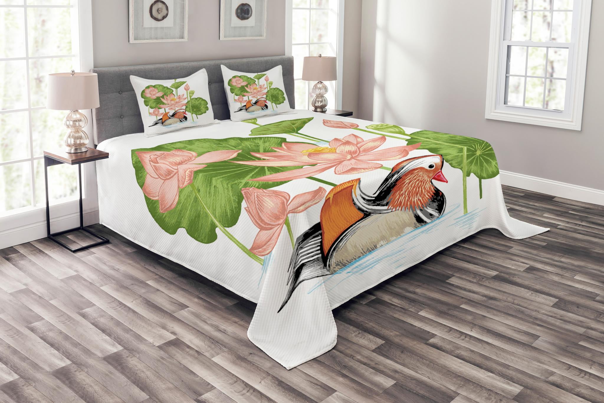 Rubber Duck Bedspread Set Queen Size, Baby Mandarin Duckling in Pond