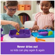 Kinetic Sand, SquishMotion Playset with 1lb Play Sand, Stamper & 5 Tools