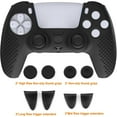 thumbnail image 4 of Funda protectora antideslizante de silicona suave para mando inalámbrico PlayStation 5 con 4 tapas para los pulgares y extensores de gatillos L2R2, 4 of 8