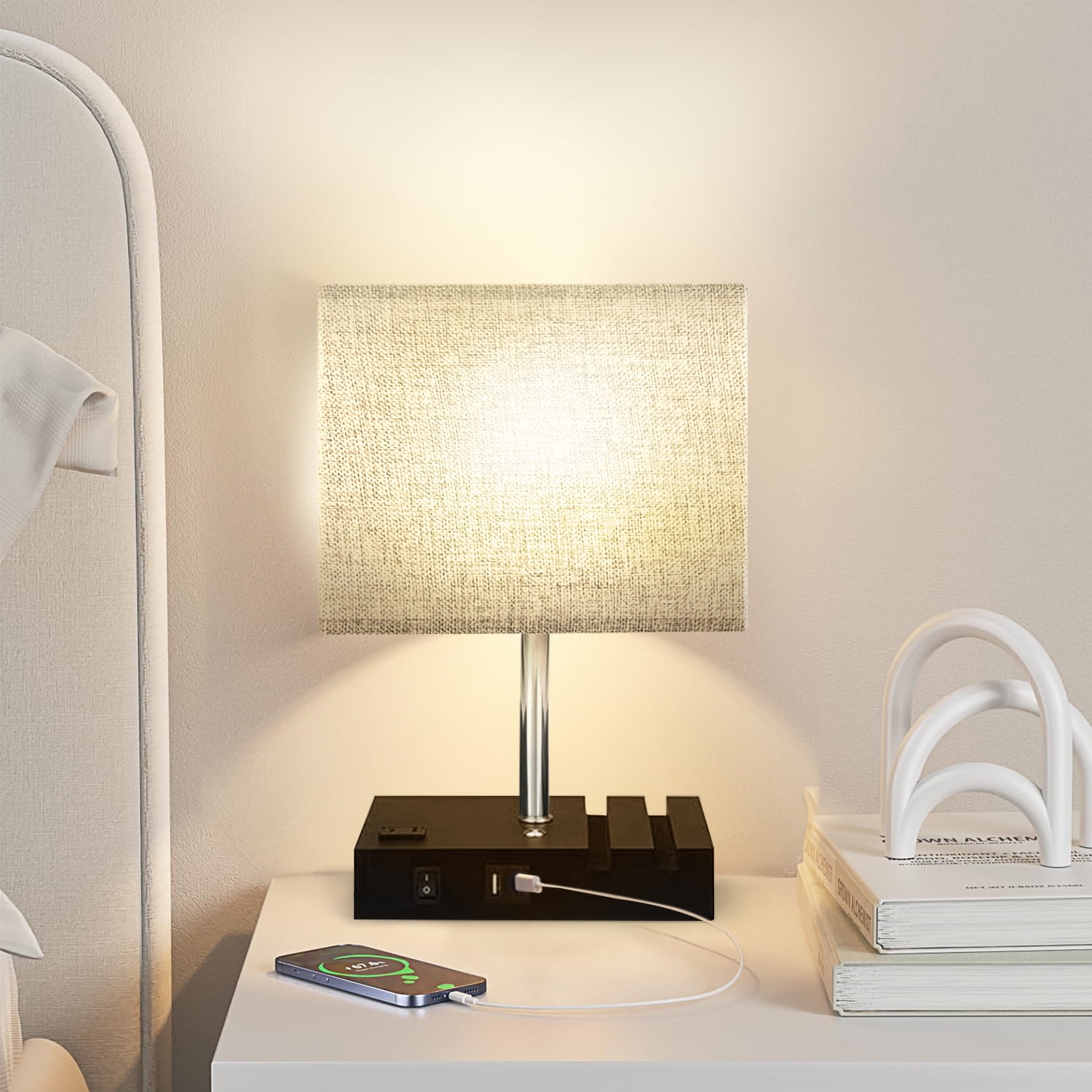 Bedside Table Lamp for Bedroom, Brochao Nightstand Lamp with AC Outlet Port, 2 USB Charging Ports & 2 Phone Stands, 3 Way Dimmable Touch Lamp for Living Room, Dorm, Office
