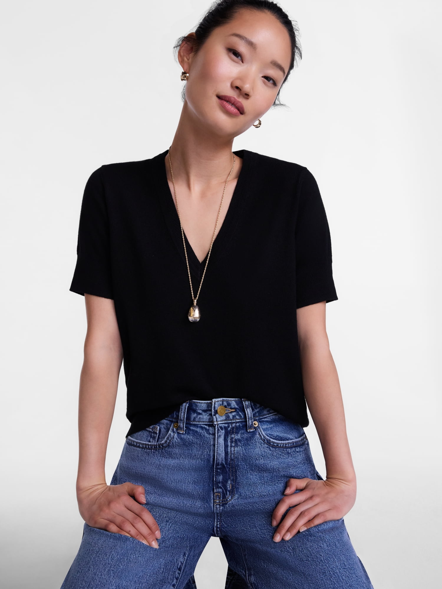 Scenario Women's V-Neck Lightweight Sweater with Short Sleeves, Sizes XS-XXXL