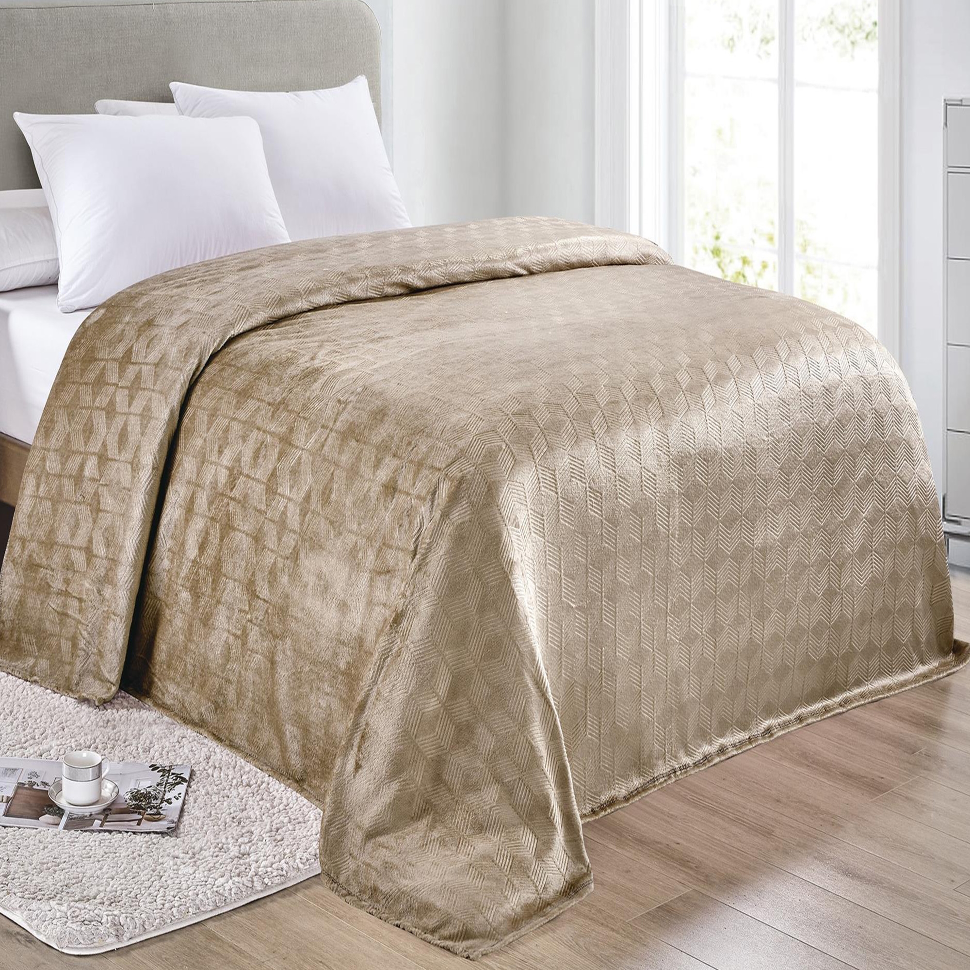 Amrani Bedcover Embossed Blanket, Soft Premium Microplush, King, Taue