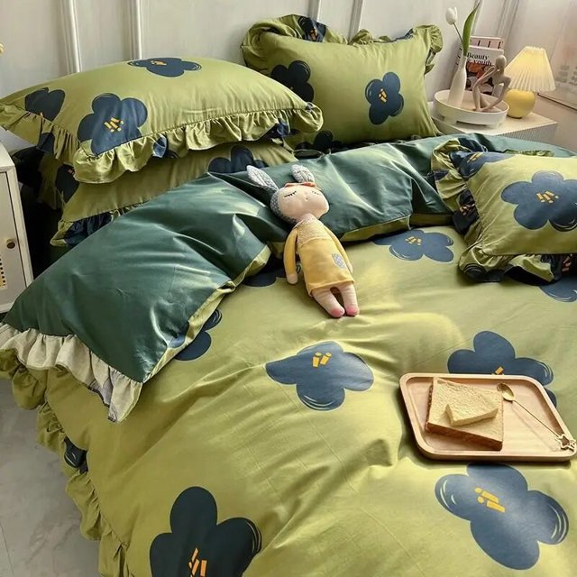 Sanrio Cartoon Hello Kitty Pure Cotton Four-piece Set Cute Princess Style Bed Sheet Quilt Cover Pillowcase Three-piece Gift Set RJ