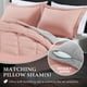 thumbnail image 3 of Juego de edredón downluxe Queen rosa/gris de 3 piezas para todas las estaciones, 3 of 6