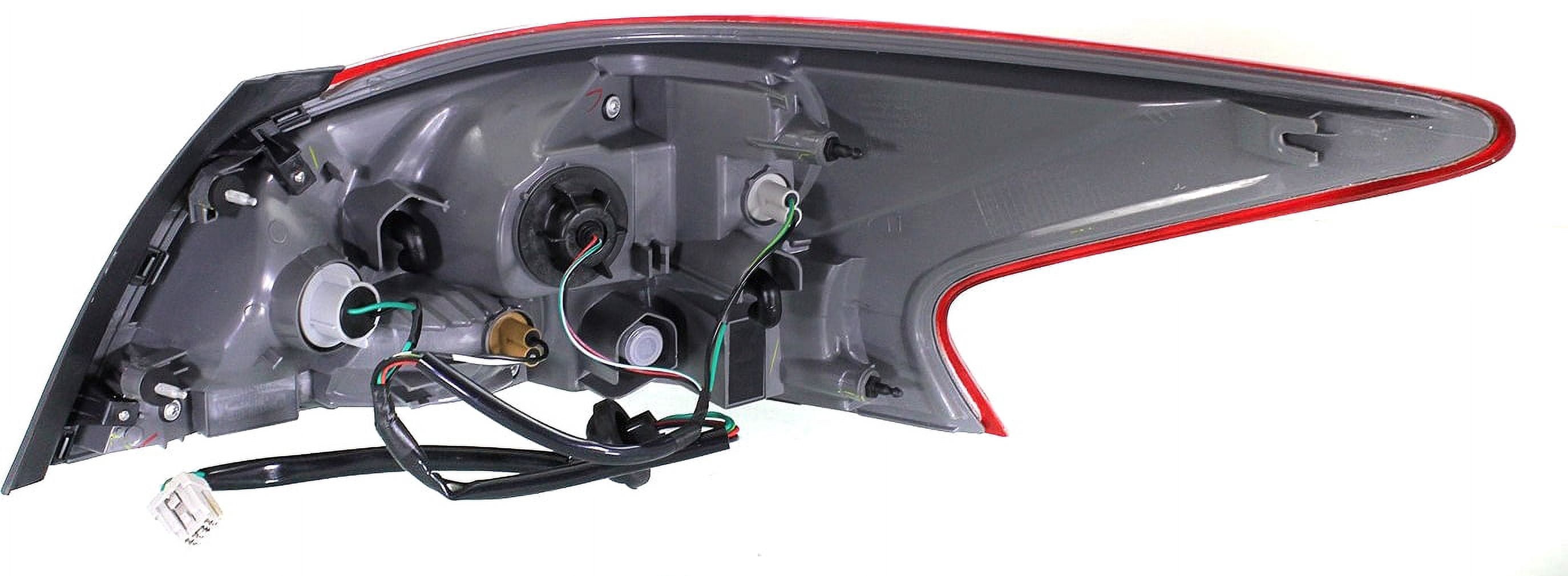Tail Light Compatible With 2013 Nissan Altima Left Driver With bulb(s)