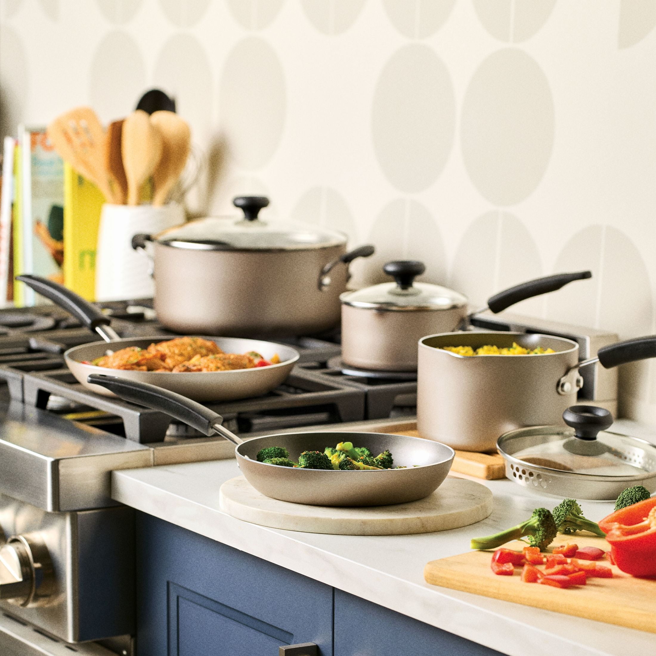 Farberware Easy Clean 12 Pcs Nonstick Cookware Set with Cooking Tools, Dishwasher Safe, Champagne