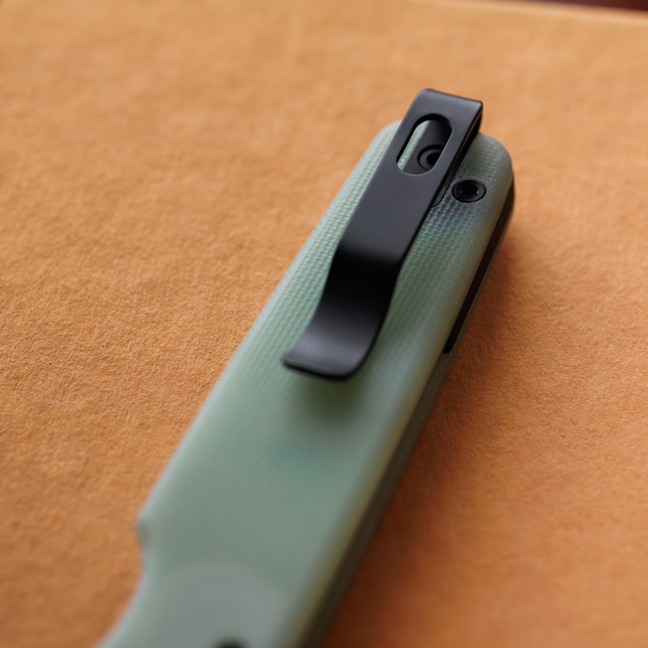 Swiss Tech Balken Crossbar Locking Lightweight Flipper Knife, with D2 Steel and Low Profile Back Flipper, Jade