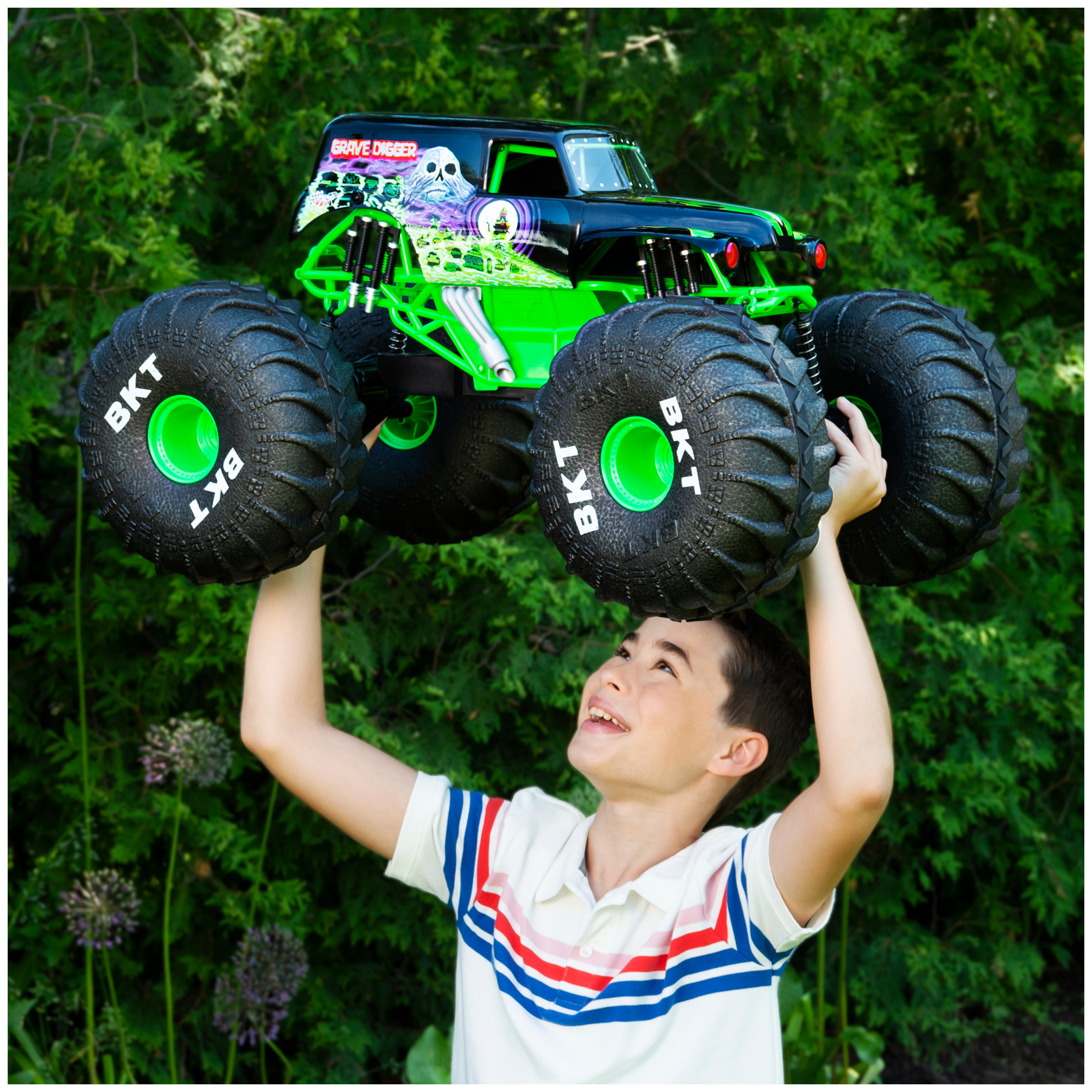Monster Jam, Official Mega Grave Digger All-Terrain Remote Control Monster Truck with Lights, 1:6 Scale, Kids Toys for Boys and Girls Ages 4-6+  - image 5 of 9
