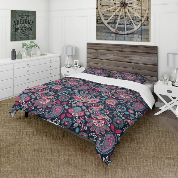 Designart 'Floral Paisley in Retro Style' Floral Duvet Cover Set