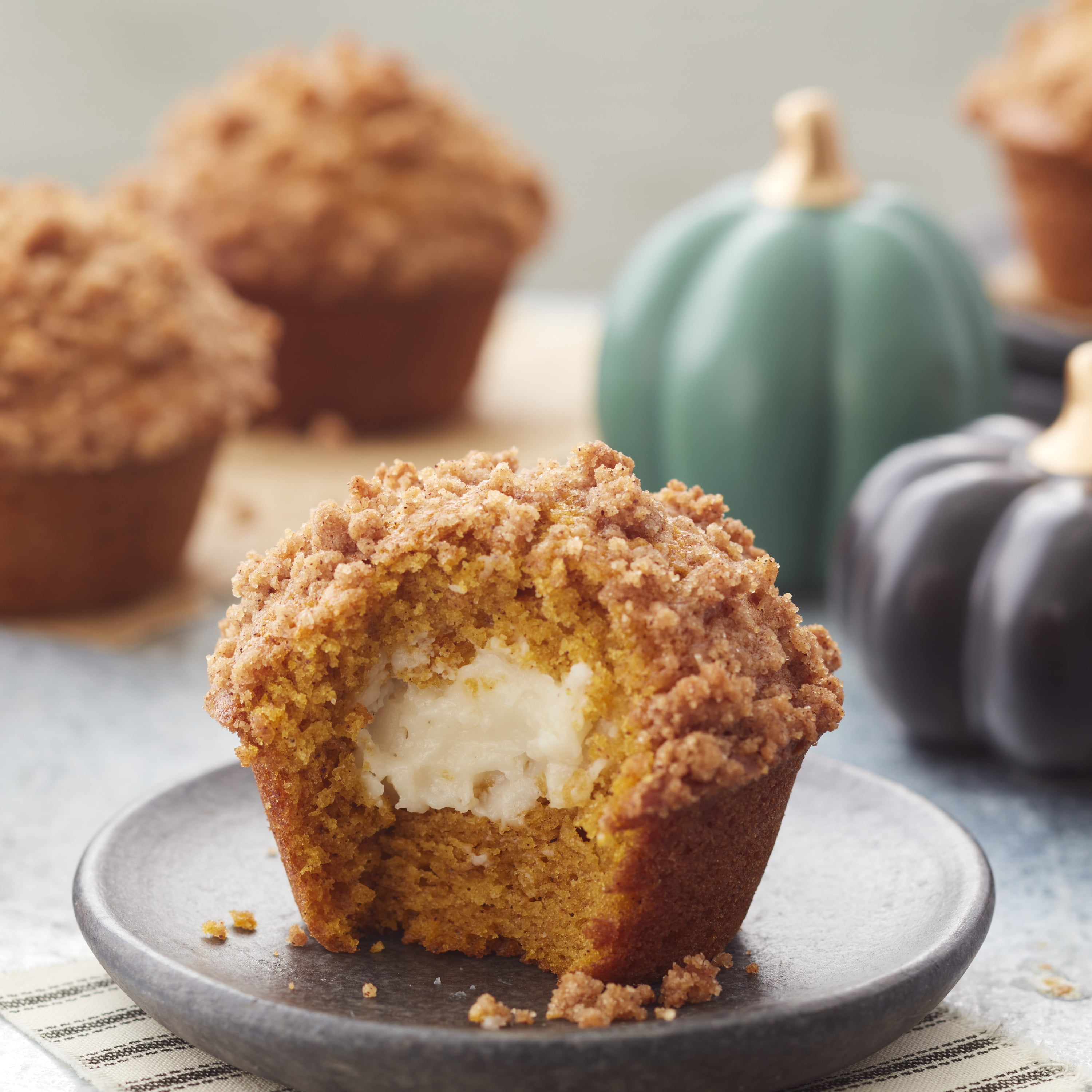 Recipe Right Nonstick Jumbo Muffin and Cupcake Pan, 6-Cavity - Wilton
