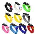 thumbnail image 1 of 10 Piezas Reloj Infantil Led Pulsera Dibujos Animados Regalo, 1 of 7