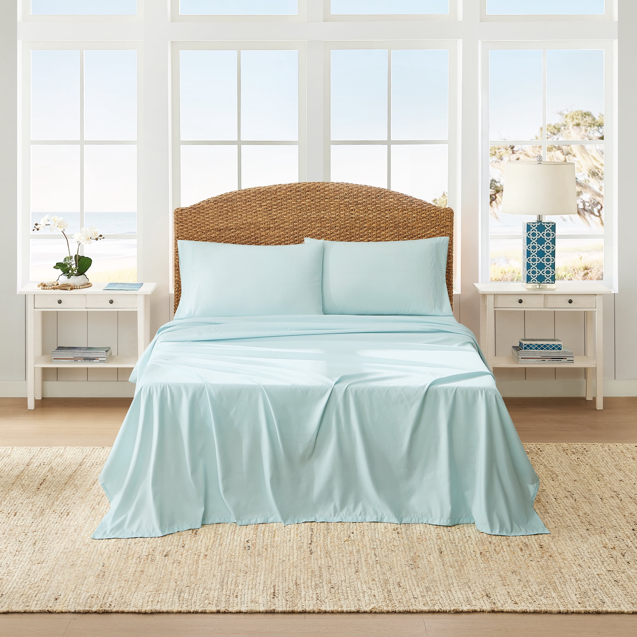 Coastal Living 4-Piece Sky Blue Soft Brushed Microfiber Luxury Cooling Sheet Set, Queen
