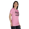 thumbnail image 2 of Inkmeso Embrasse-Moi Je Suis Vaccinée T-shirt Drôle Pro-Vaccin à Col Rond pour Femmes-RQ, 2 of 8