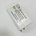 thumbnail image 2 of Fuente de alimentación LED de 12 V, transformador LED de 60 W CA 220 V a 12 V CC 5 A, adaptador convertidor de controlador LED de voltaje constante, para tiras LED y bombillas LED Mr16 G4, 2 of 5