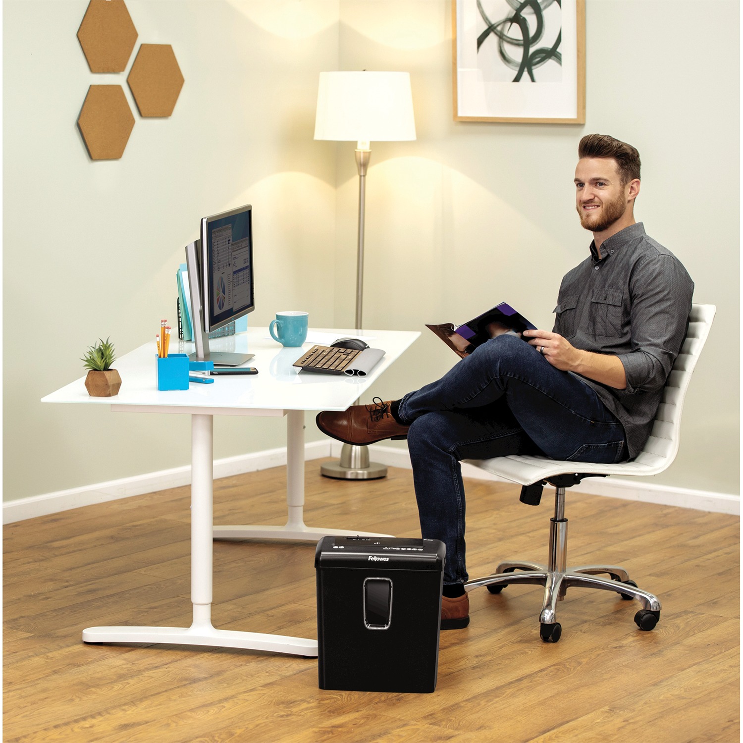 Fellowes Powershred P30-C Cross-Cut Desk Shredder 6-Sheet photo 8