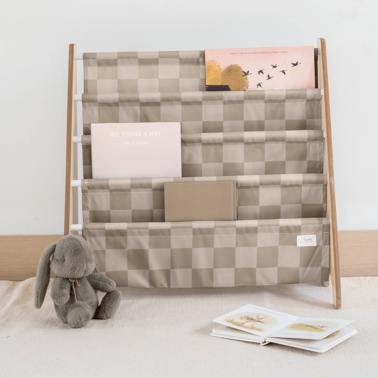 3 Sprouts Recycled Fabric Kids Book Rack Storage Bookshelf Organizer in Checkerboard Beige for Ages 3+
