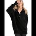 thumbnail image 3 of Sudadera con Capucha de Larga Extragrande para Mujer, Cuello en V, Botones y Abertura Lateral, Estilo Informal. Negro L, 3 of 9