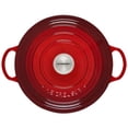 thumbnail image 2 of Horno holandés Le Creuset Signature de hierro fundido de 7,5 cuartos de galón, color cereza, 2 of 5