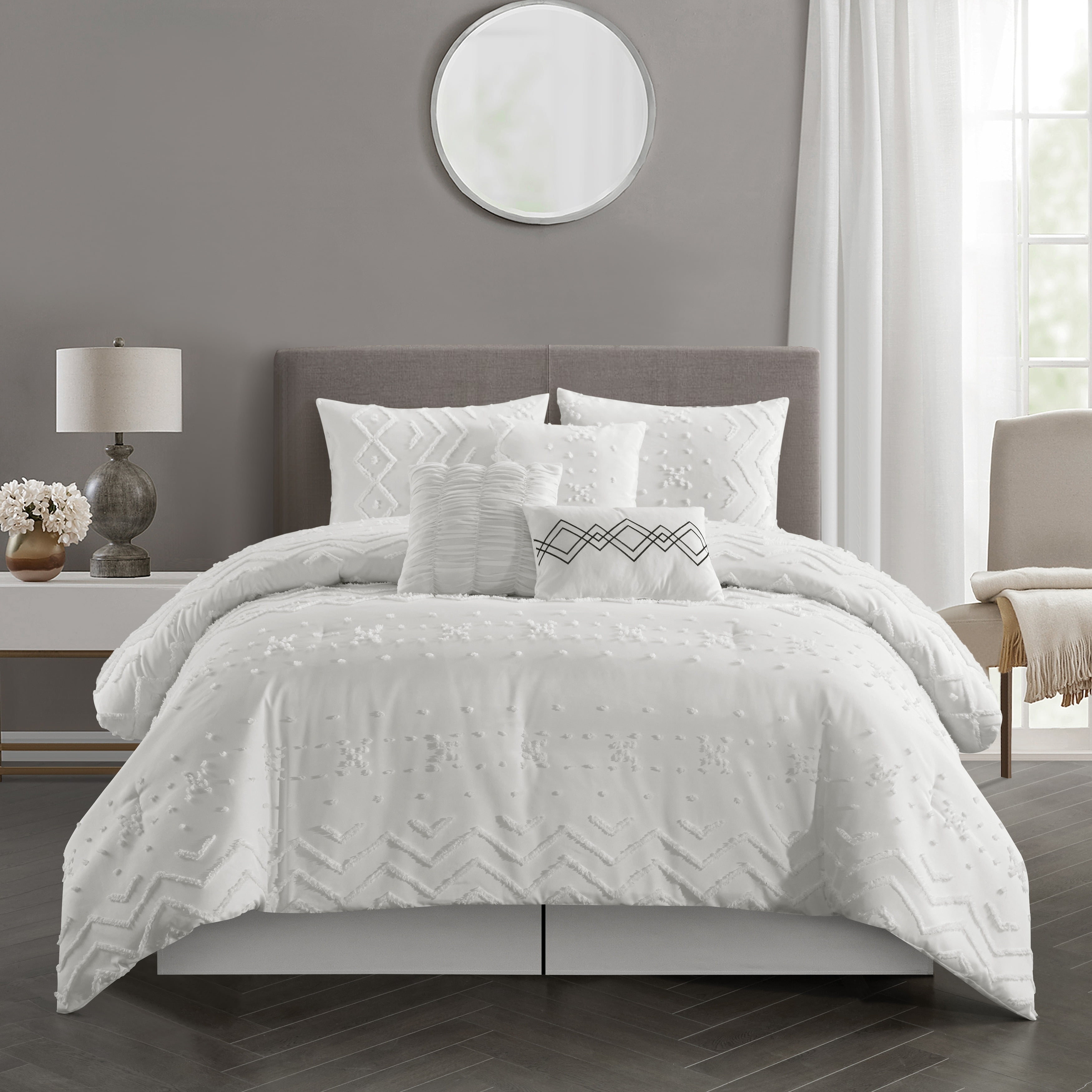 Nanshing Grand Avenue Lydia Modern Geometric 7 Piece Comforter Set King