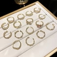thumbnail image 4 of Anillo de perlas de circón para mujer, estilo retro, nicho, luz, lujo, anillo abierto, joyería de mano, 4 of 6