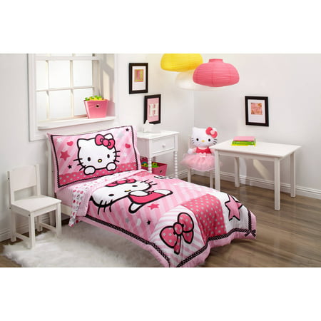 Hello Kitty Sweetheart 3-Piece Toddler Bedding Set with BONUS Matching Pillow Case