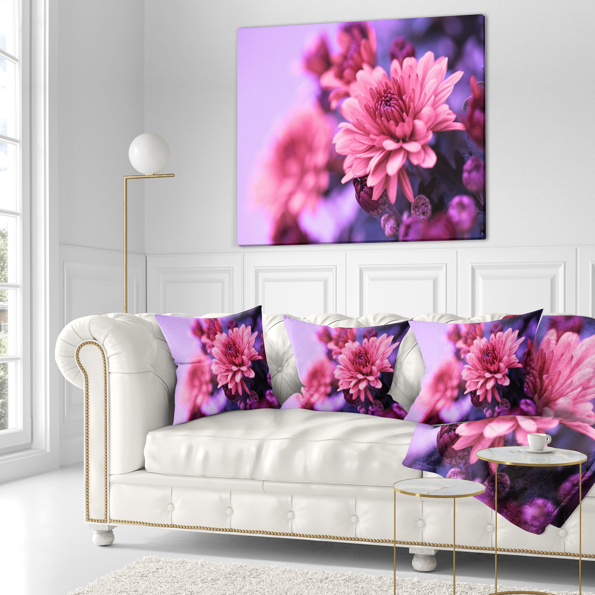 Designart Colorful Autumnal Chrysanthemum - Floral Throw Pillow - 18x18