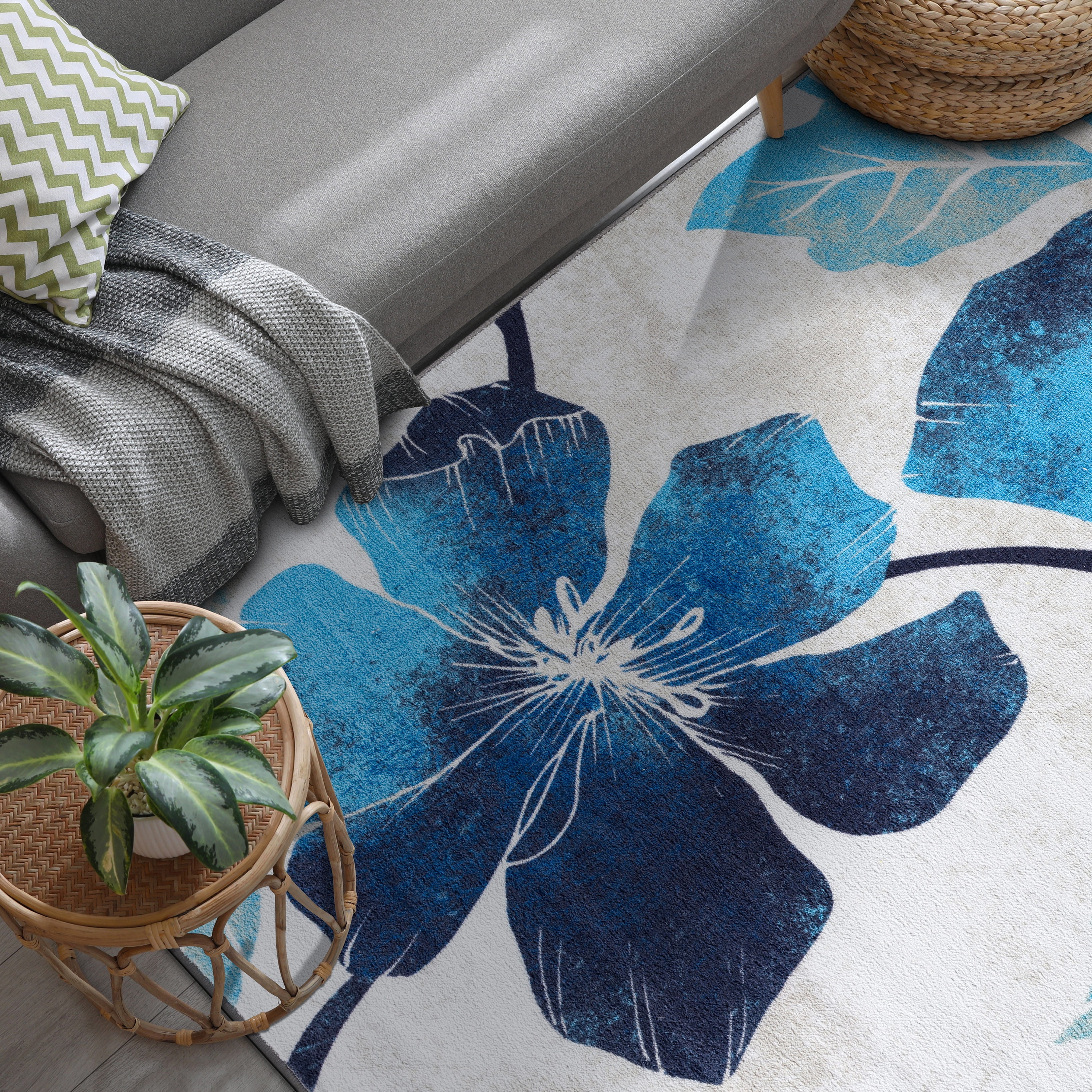CAMILSON Solana Non Slip Modern Floral Indoor Area Rug Blue/Grey 5x7
