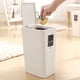 thumbnail image 1 of Cubos de Basura Pequeños, de Empuje con Tapa y Desodorante, de 12 L para Cocina, Baño y Sala de Estar, Diseño Compacto y Compacto., 1 of 6