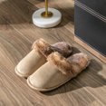 thumbnail image 1 of Zapatillas de algodón cálidas para el hogar de color sólido con forro polar grueso para pareja de otoño e invierno, zapatillas de piel de gran tamaño, 1 of 2