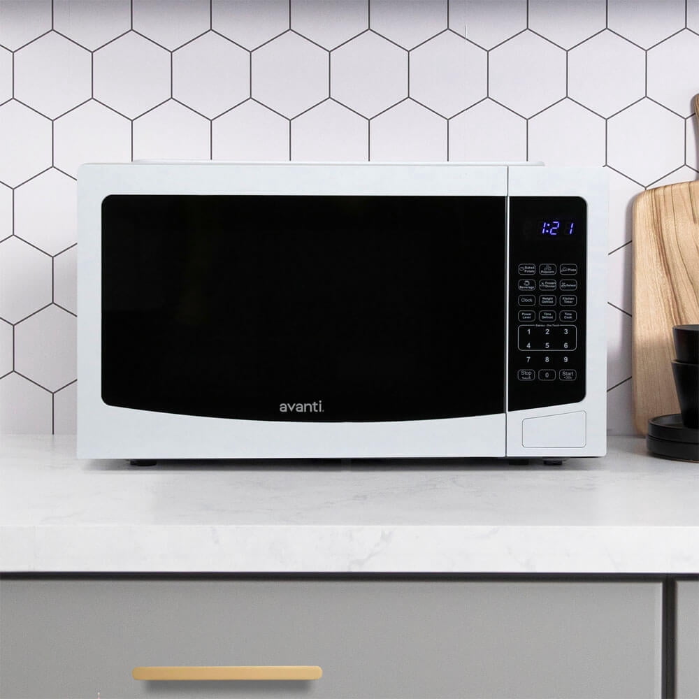 Avanti MT115V0W 1.1 Cu. Ft. White Countertop Microwave