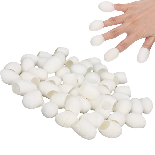 50 piezas hace que la piel sean de cabezales negros brillantes de lombriz de seda capullos de capullos para la piel