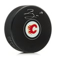 thumbnail image 1 of Zayne Parekh Rondelle de Hockey des Flames de Calgary Autographiée, 1 of 1