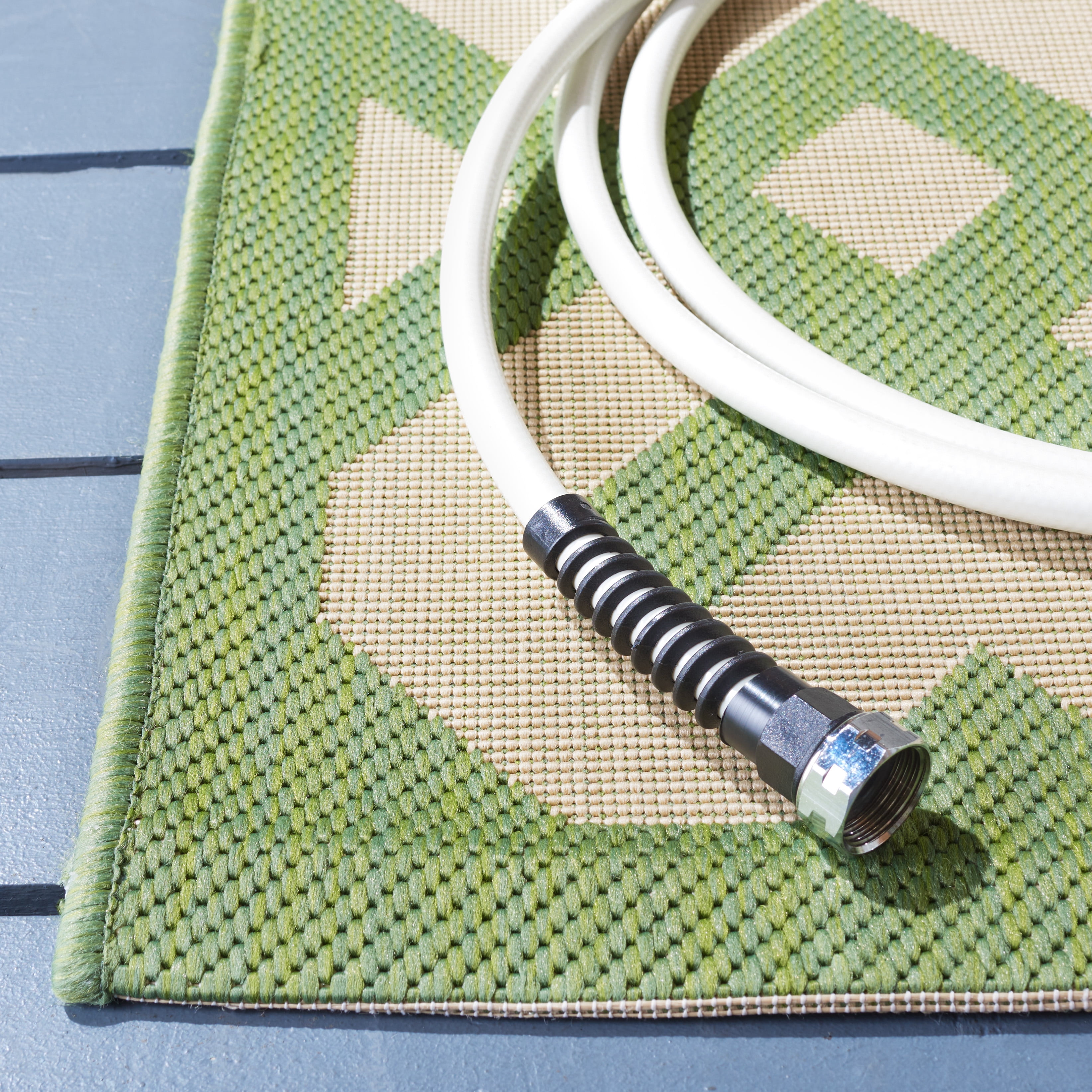 Safavieh Courtyard Alvin Geometric Indoor/Outdoor Area Rug, Beige/Green, 9' x 12'