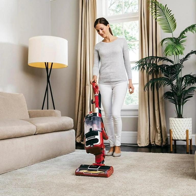 Shark ZU561 Navigator Lift-Away Speed Upright Vacuum with Shark ZU561 Navigator Lift-Away Speed Upright Vacuum with