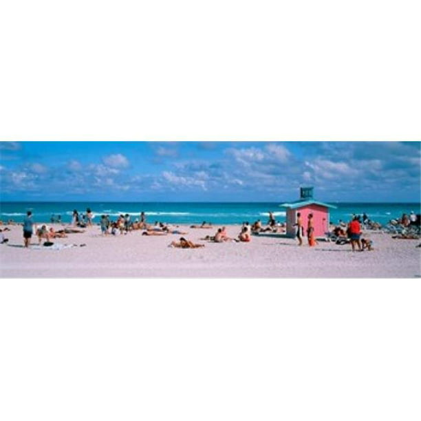 Touriste sur la Plage Miami Florida USA Affiche Imprimée par - 36 x 12