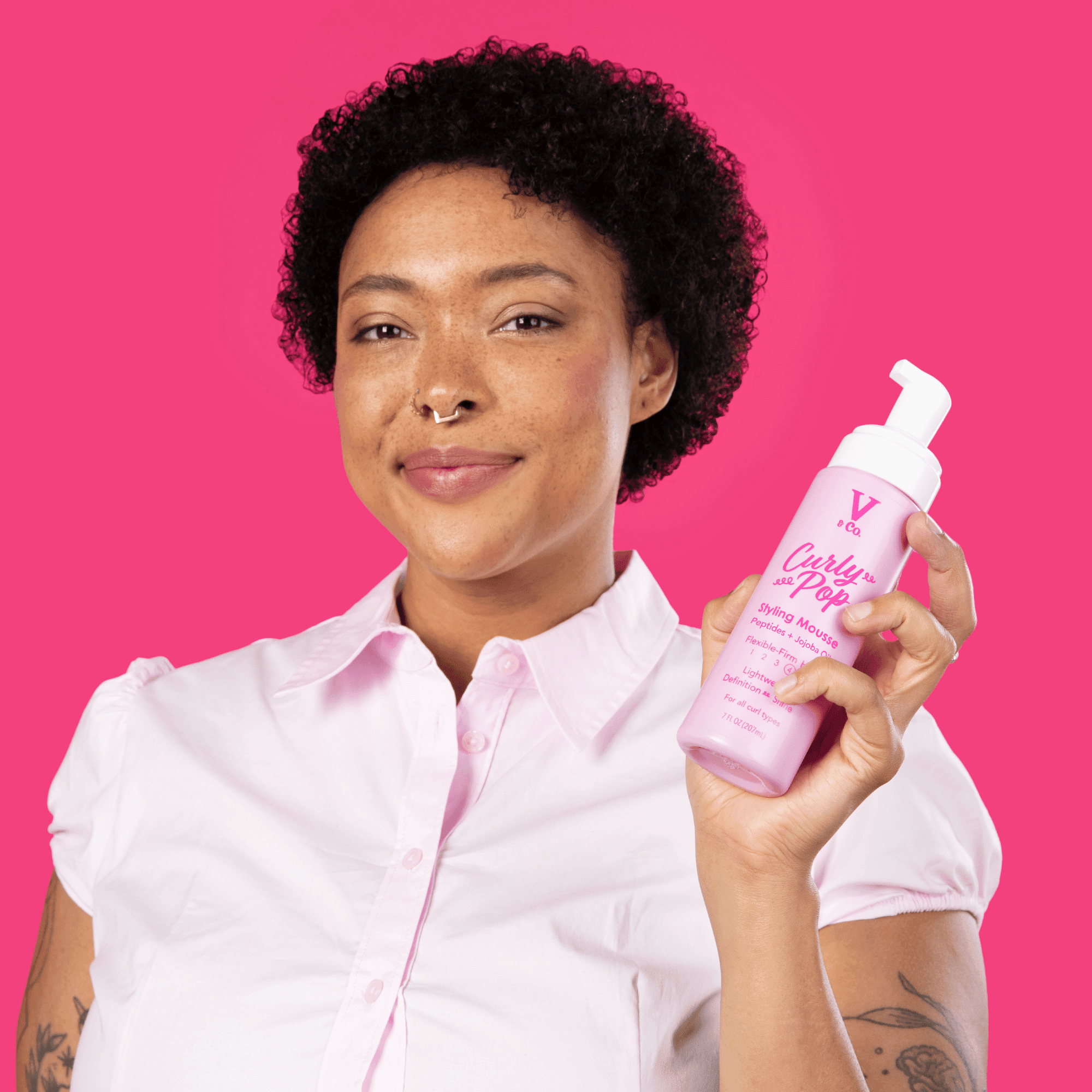 V&Co. Beauty Curly Pop Curl Defining Mousse – Curl Mousse for Curly Hair, Anti Frizz & Moisturizing Hair Care with Peptides & Jojoba Oil, 7 fl oz