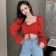 thumbnail image 4 of Camisa de mujer Vintage Cuello cuadrado Blusa de manga larga Estampado floral Top corto, Rojo Sweethay AP001259-01B, 4 of 7