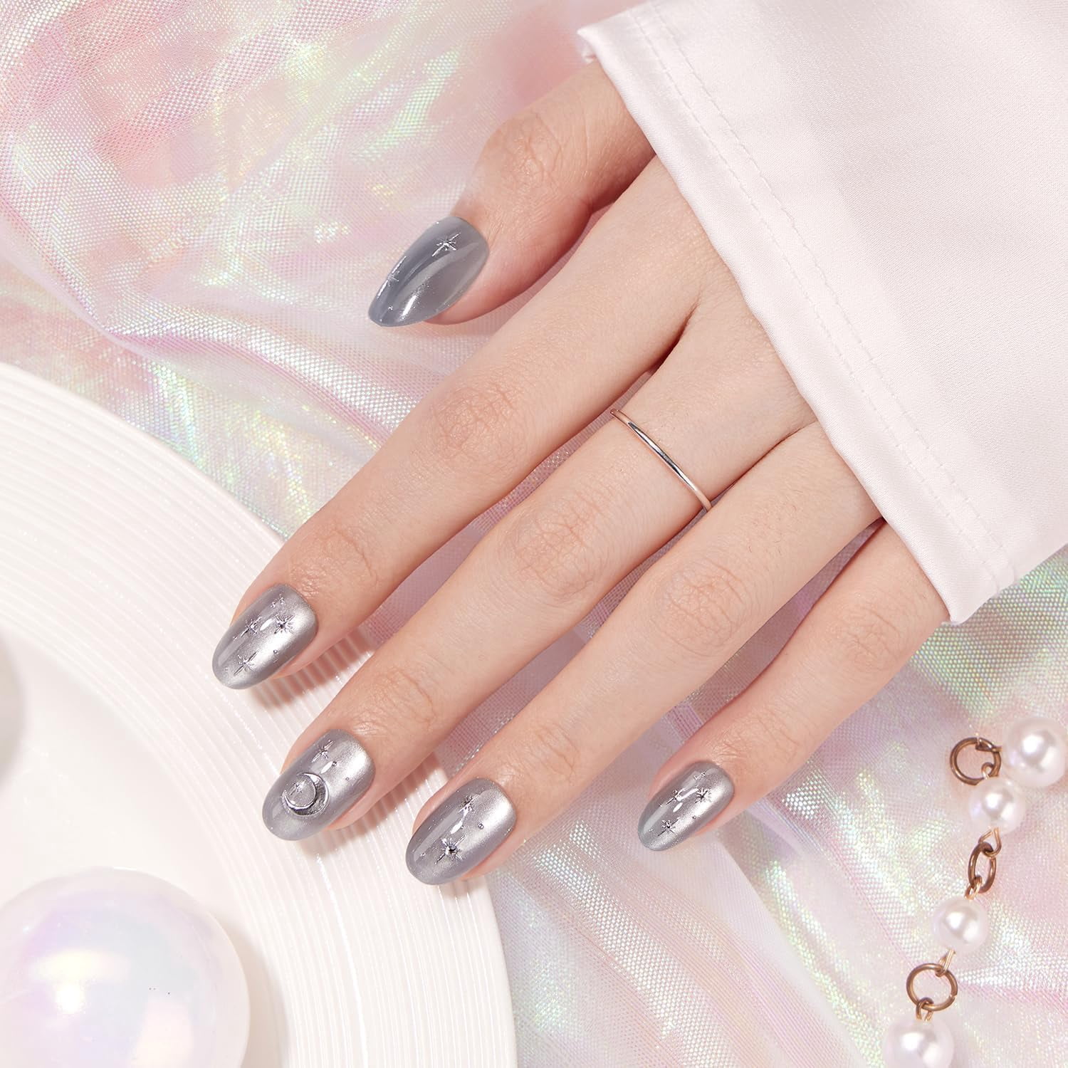 VSALON Press on Nails Short Oval - Grey Blue Cat Eye Glue On Nails with Silver Star Moon, Opaque Salon Quality Winter Fake Nails Kit - 32 PCS Stick on Nails in 16 Sizes with Glue & Cuticle Oil