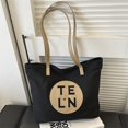 thumbnail image 2 of Bolso de mano de gran capacidad con textura de moda para mujer, nuevo bolso de hombro tipo axila versátil de estilo coreano para invierno 2025, 2 of 5
