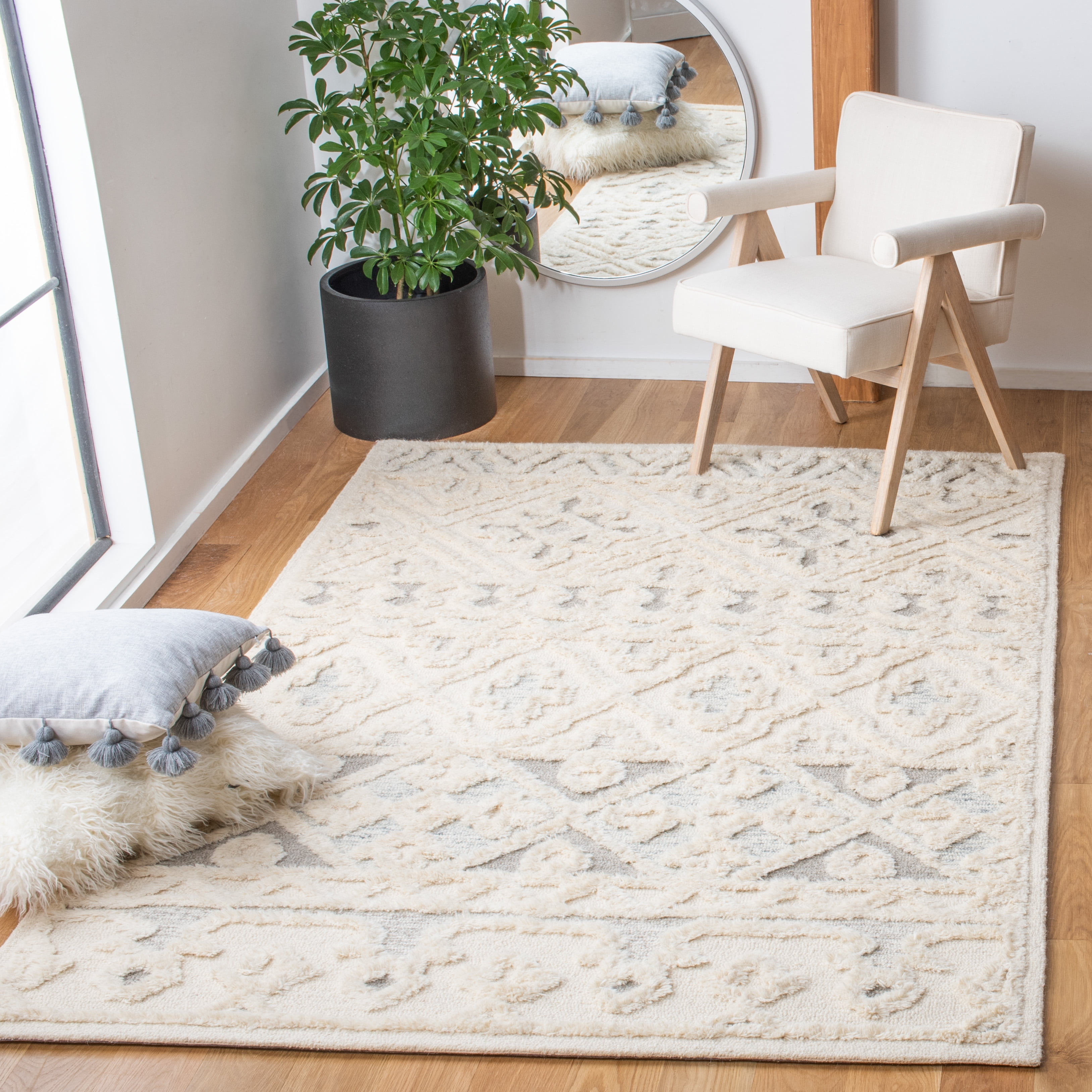 SAFAVIEH Metro Addison Southwestern Area Rug, Ivory/Grey, 6' x 6' Square