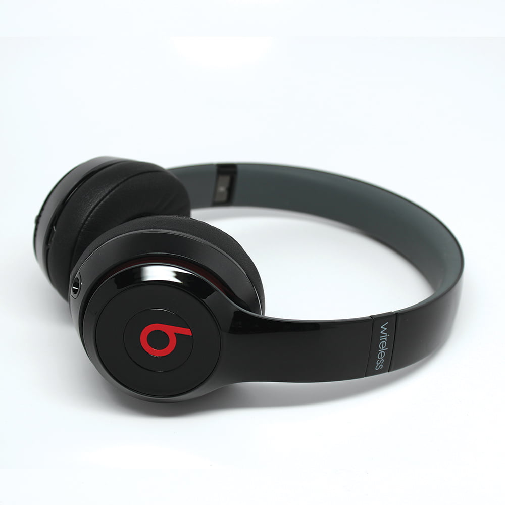 beats solo 2 wireless black and red