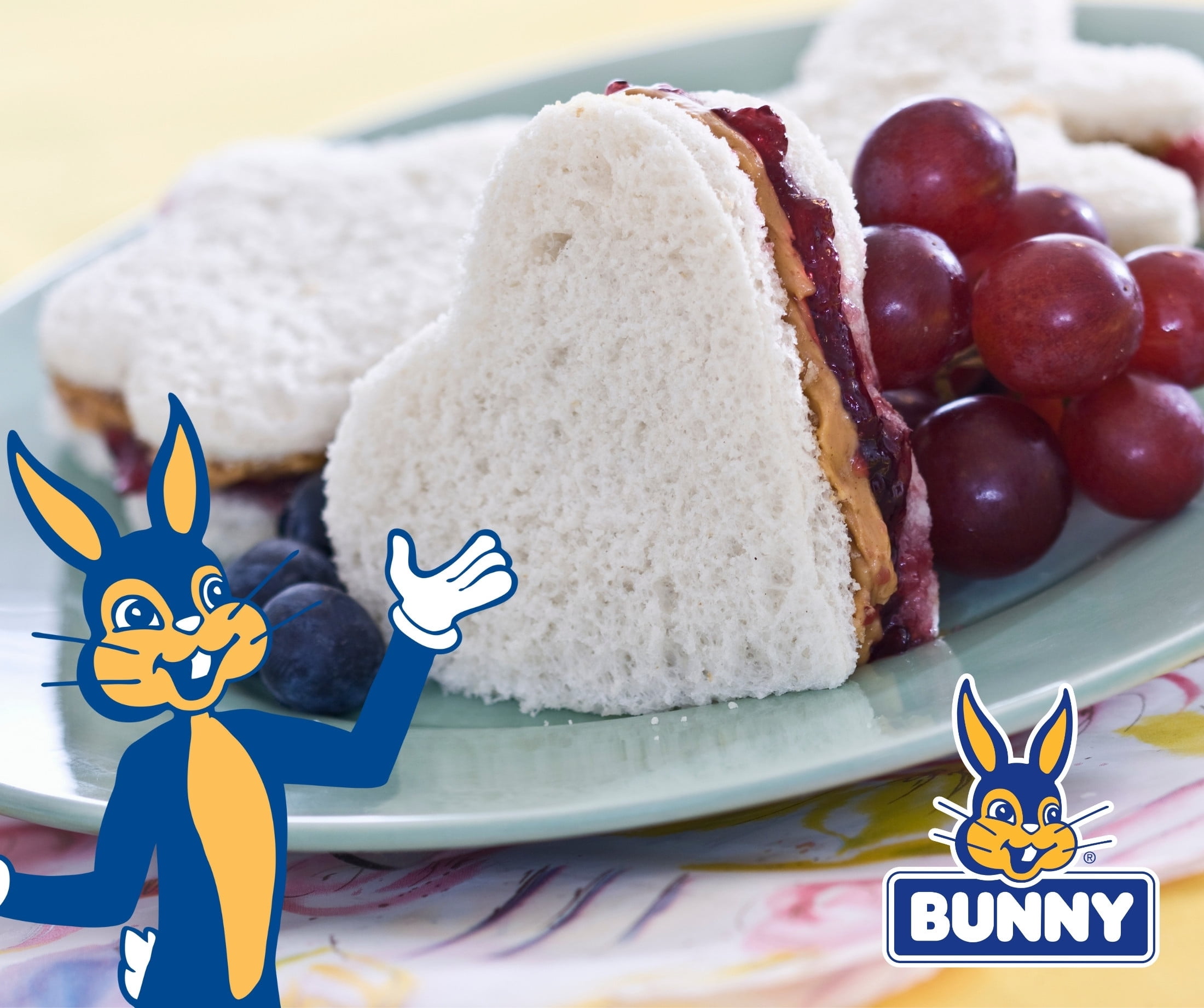 Bunny White Sandwich Bread, 24 oz