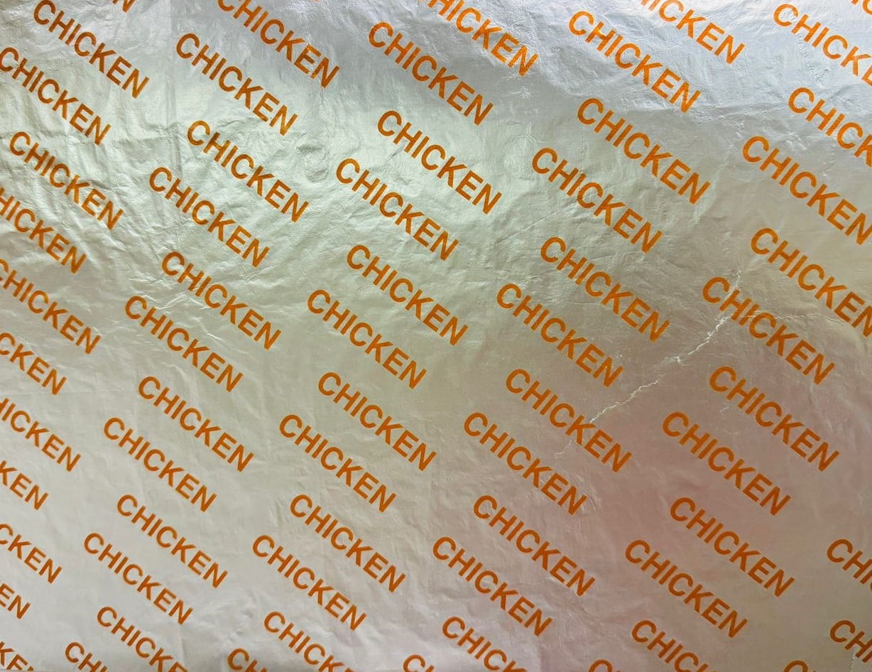 Insulated Foil Sandwich Wrap, 10.5" x 14" Sheets, Chicken Print, 2,500 Count