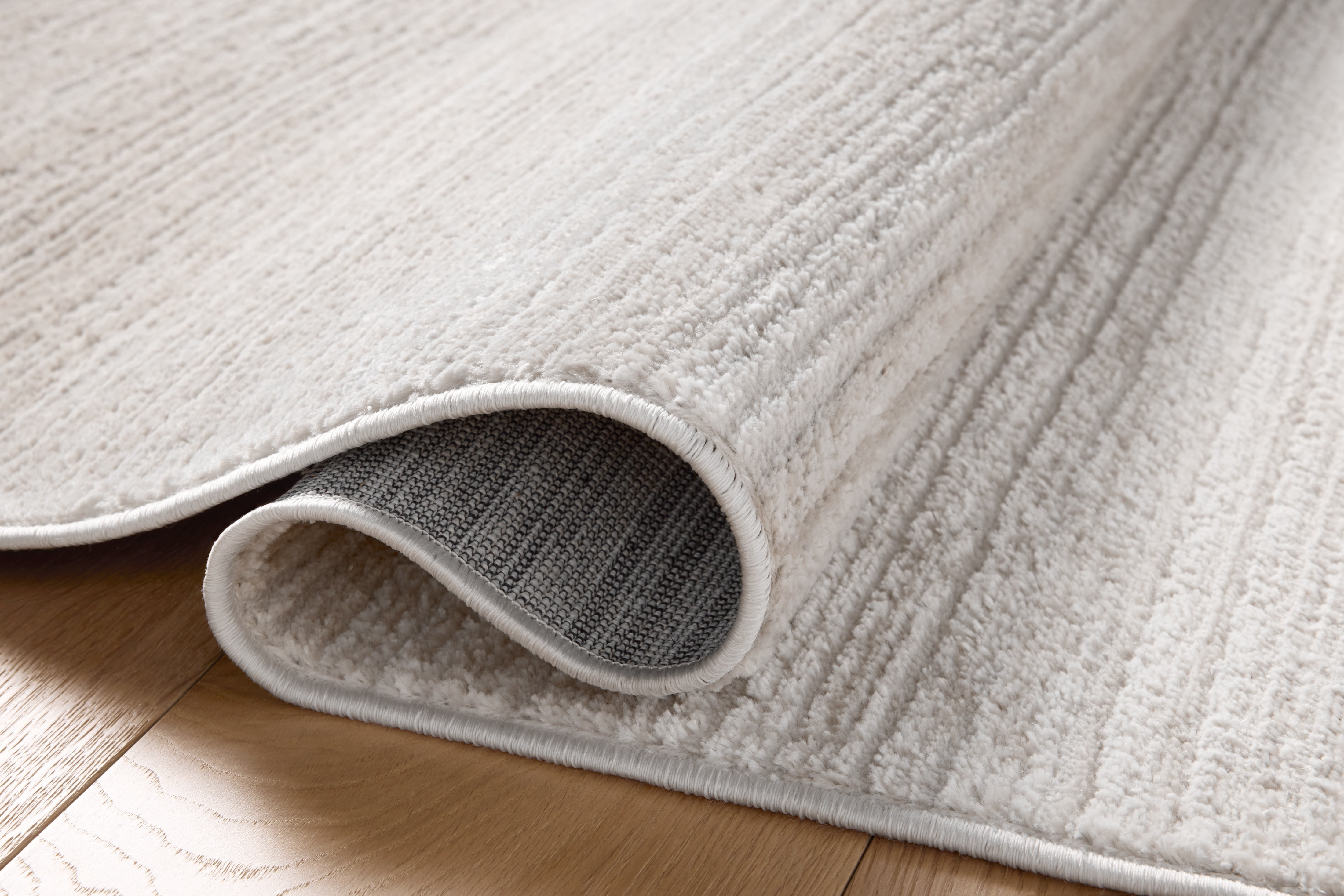 Loloi Townes Beige / Ivory 2'-3" x 3'-9" Accent Rug