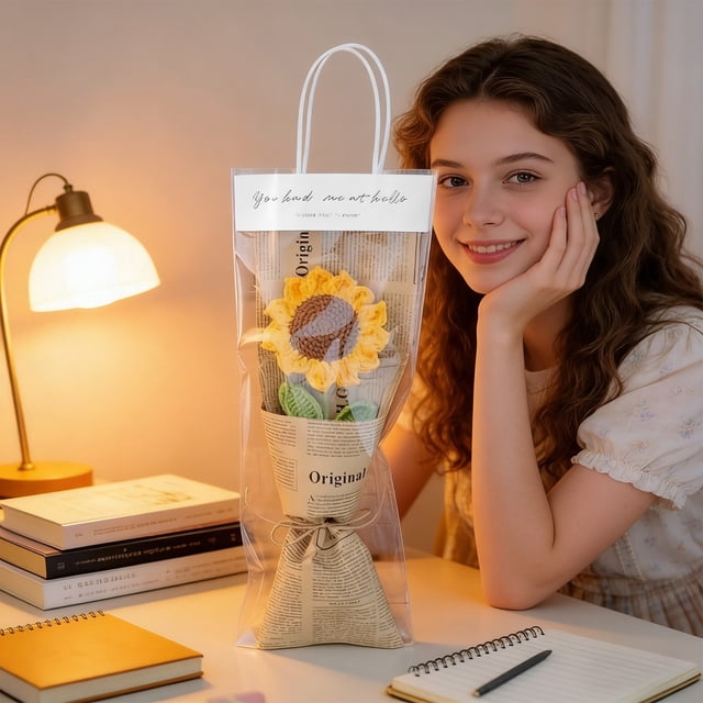 Ramo de girasoles tejidos a mano con bolsa de regalo, girasol artificial de crochet para decoración y regalo de graduación, cumpleaños, Día de la Madre.