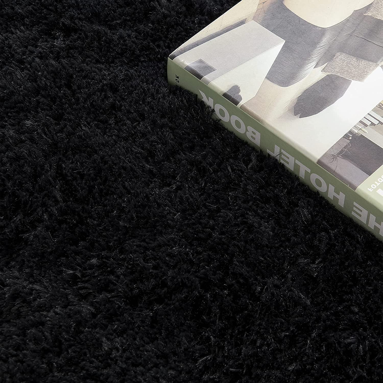 DweIke Round Rug for Bedroom,Soft Shaggy Area Rugs for Living Room Decor,Fluffy Circle Carpets for Nursery,6'x6',Black