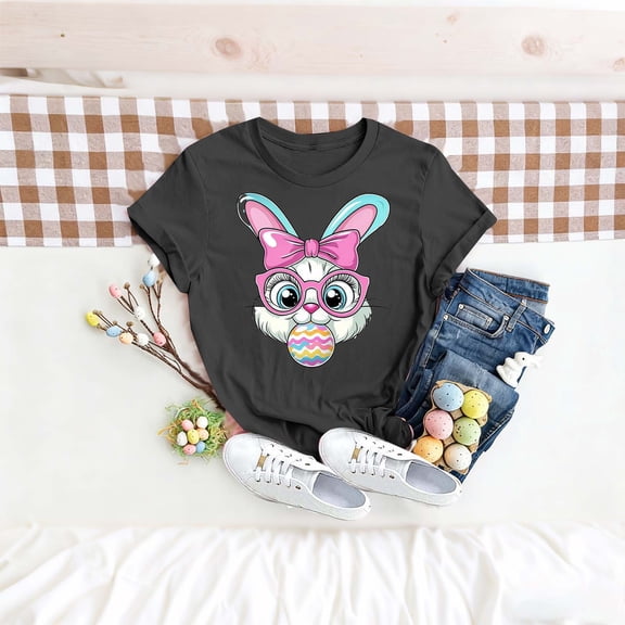 Easter Shirt for Women Glasses Bunny Holding Egg Graphic T-Shirt Short Sleeve Crewneck Soft Breathable Festival Apparel Holiday Celebration Top