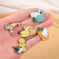 thumbnail image 3 of Esmalte Broche Alfileres De Dibujos Animados Animal Gato CHAO Varios Diseños Novedosos, 3 of 3