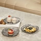 thumbnail image 4 of Juego de bandejas de plástico para servir 4-Pack | Platos de cena reutilizables con base, plástico ligero e irrompible de grado alimenticio | Transparente, Gris, Naranja, Azul | Apto para, 4 of 7