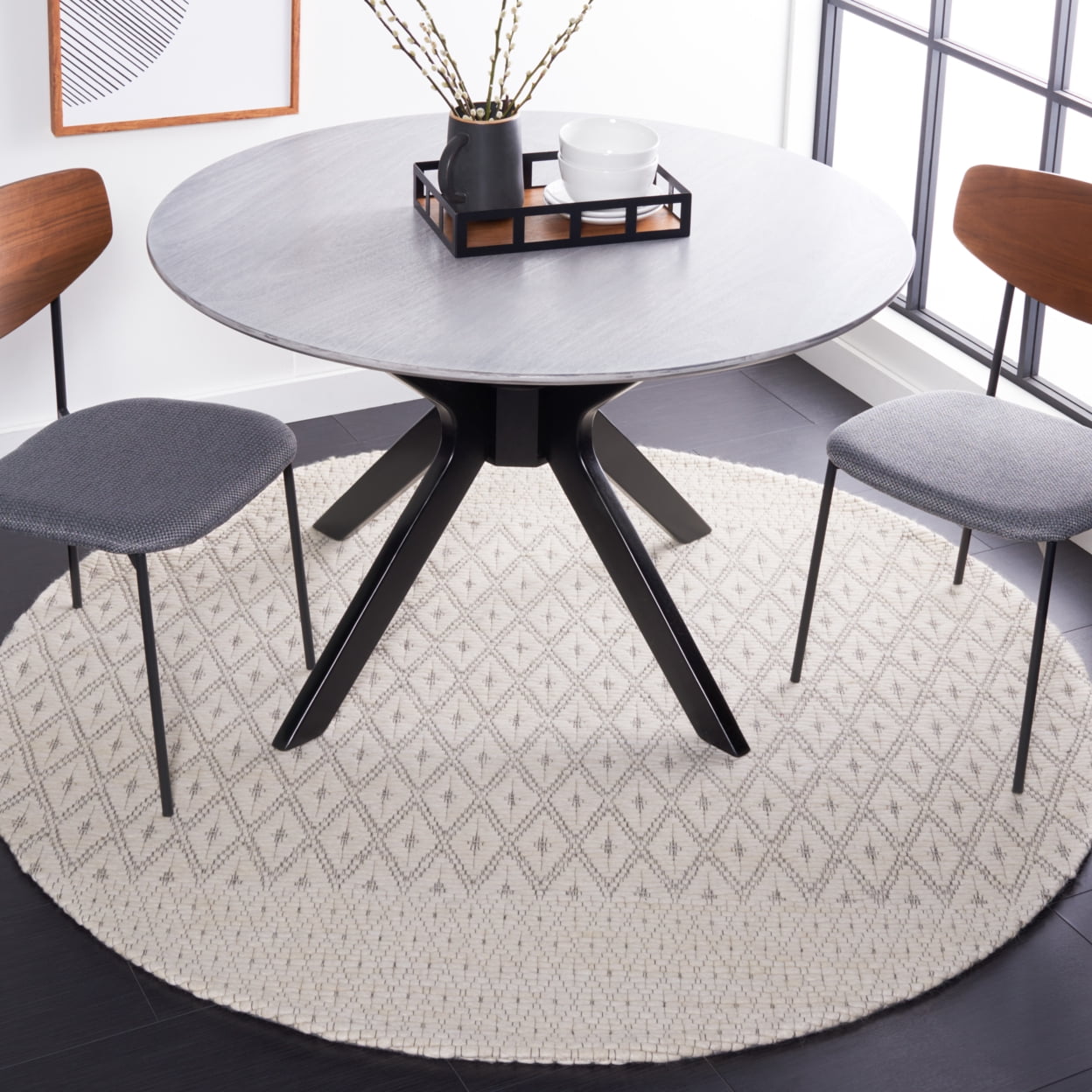 SAFAVIEH Marbella Ema Geometric Runner Rug, Ivory/Black, 2'3" x 8'